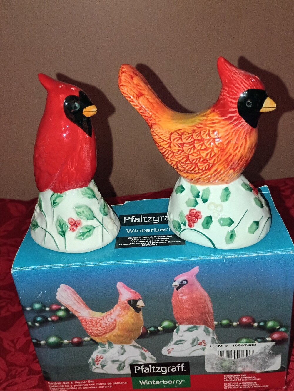 Pfalfzgraff Ceramic Salt And Pepper Shaker Set